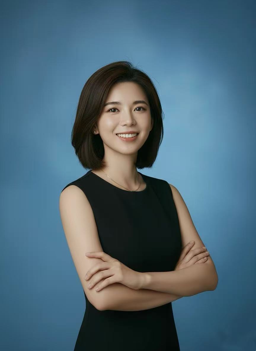 Женщина, руководитель юридического отдела